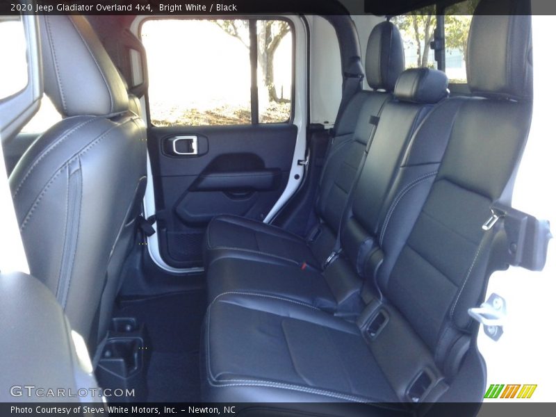 Bright White / Black 2020 Jeep Gladiator Overland 4x4