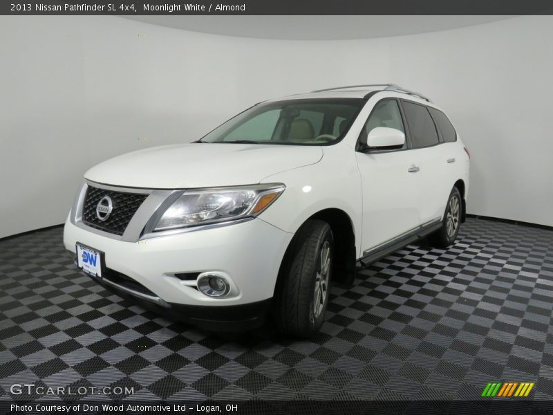 Moonlight White / Almond 2013 Nissan Pathfinder SL 4x4