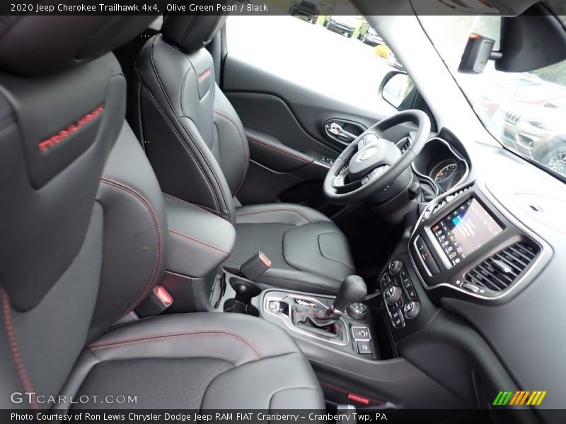 Front Seat of 2020 Cherokee Trailhawk 4x4