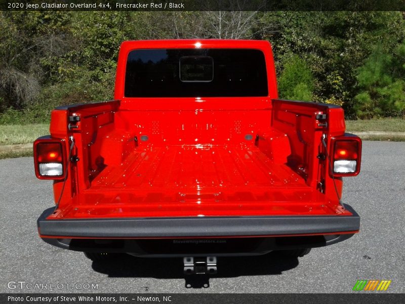 Firecracker Red / Black 2020 Jeep Gladiator Overland 4x4