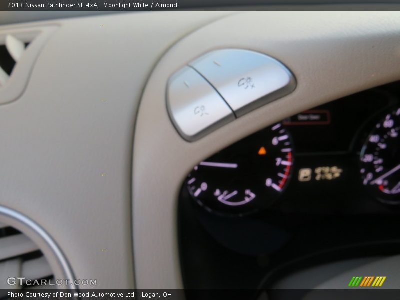Moonlight White / Almond 2013 Nissan Pathfinder SL 4x4