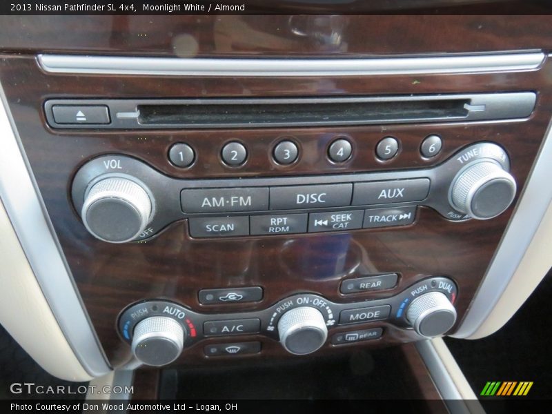 Moonlight White / Almond 2013 Nissan Pathfinder SL 4x4
