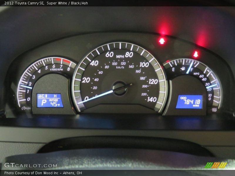 Super White / Black/Ash 2012 Toyota Camry SE