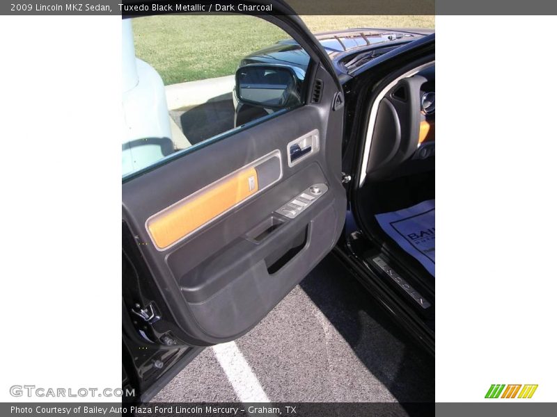 Tuxedo Black Metallic / Dark Charcoal 2009 Lincoln MKZ Sedan