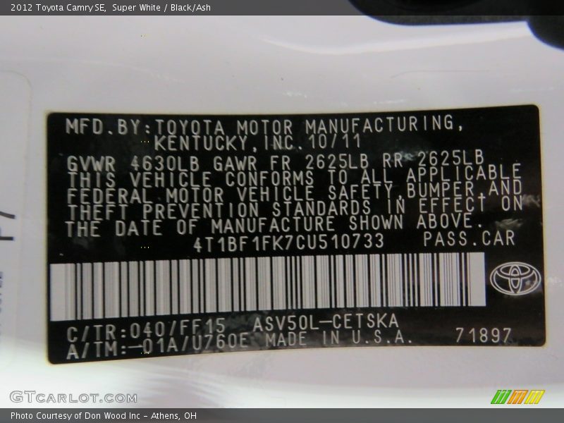 Super White / Black/Ash 2012 Toyota Camry SE