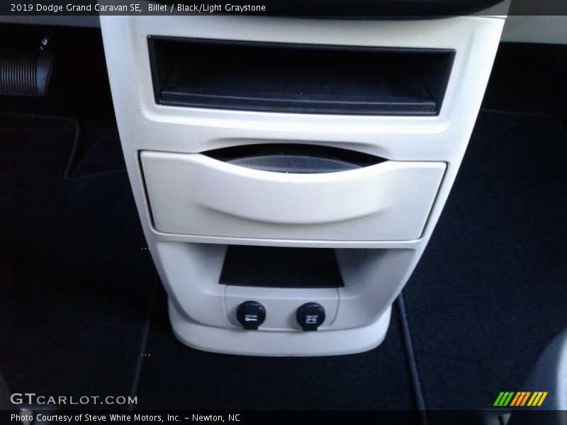 Billet / Black/Light Graystone 2019 Dodge Grand Caravan SE
