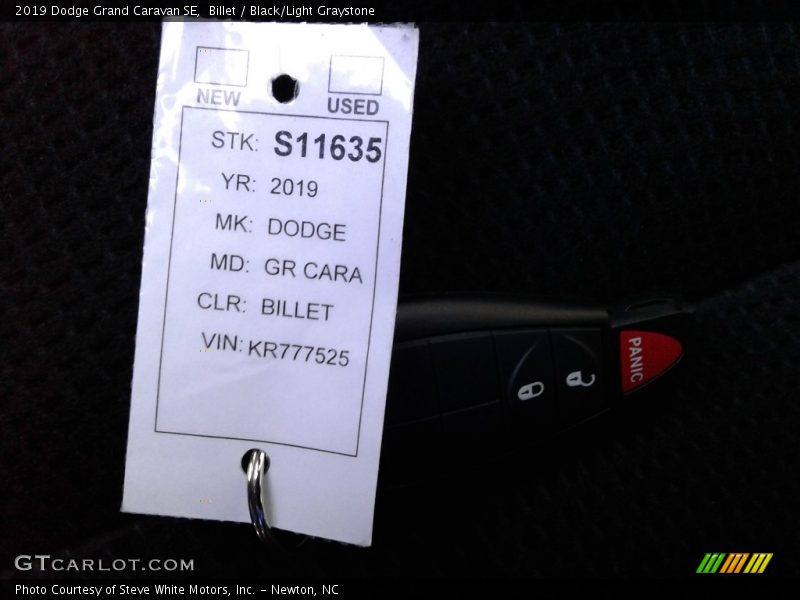 Billet / Black/Light Graystone 2019 Dodge Grand Caravan SE