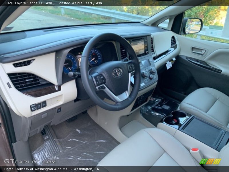Toasted Walnut Pearl / Ash 2020 Toyota Sienna XLE AWD