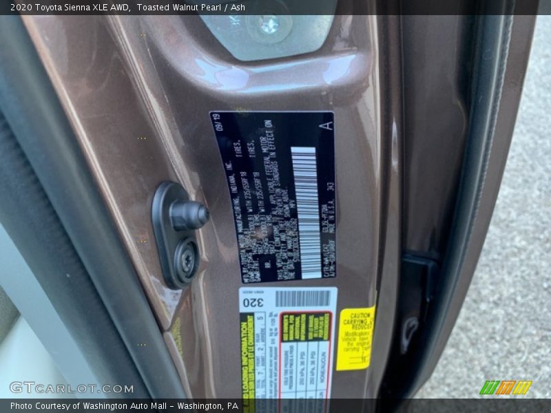 Toasted Walnut Pearl / Ash 2020 Toyota Sienna XLE AWD