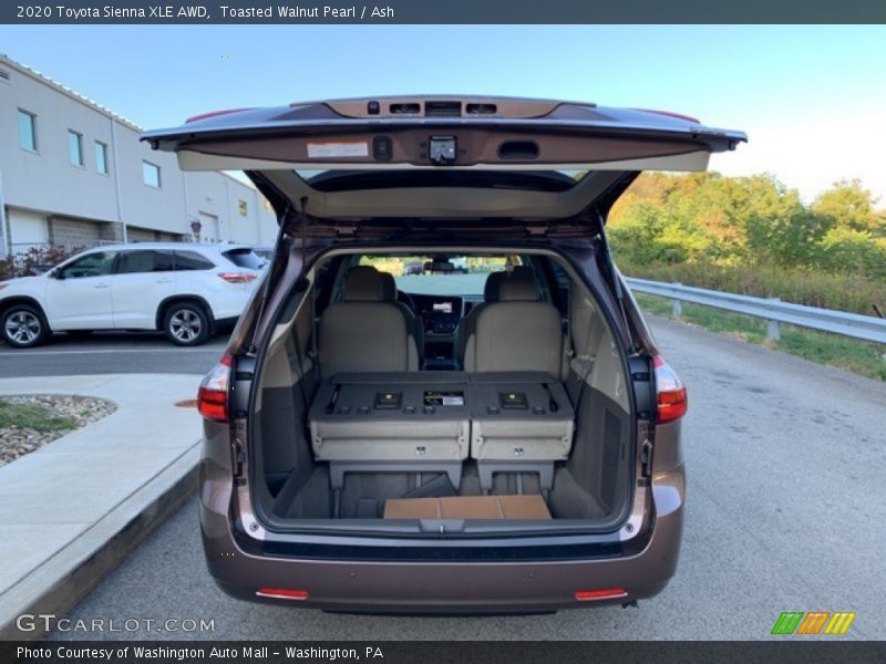 Toasted Walnut Pearl / Ash 2020 Toyota Sienna XLE AWD