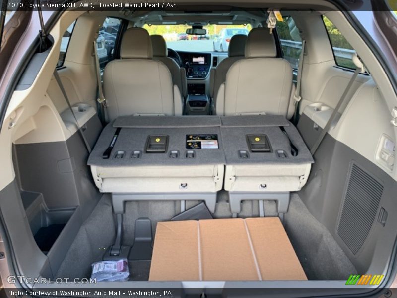 Toasted Walnut Pearl / Ash 2020 Toyota Sienna XLE AWD