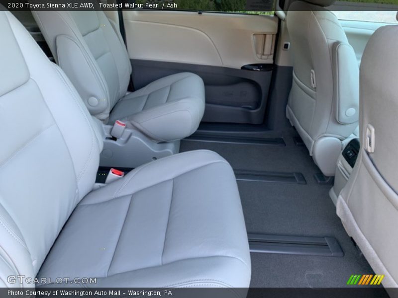 Toasted Walnut Pearl / Ash 2020 Toyota Sienna XLE AWD