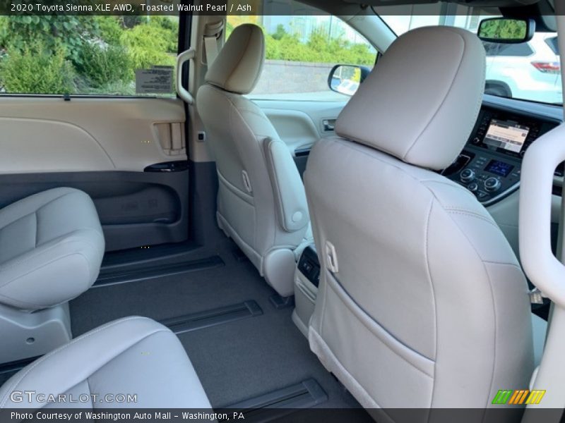 Toasted Walnut Pearl / Ash 2020 Toyota Sienna XLE AWD