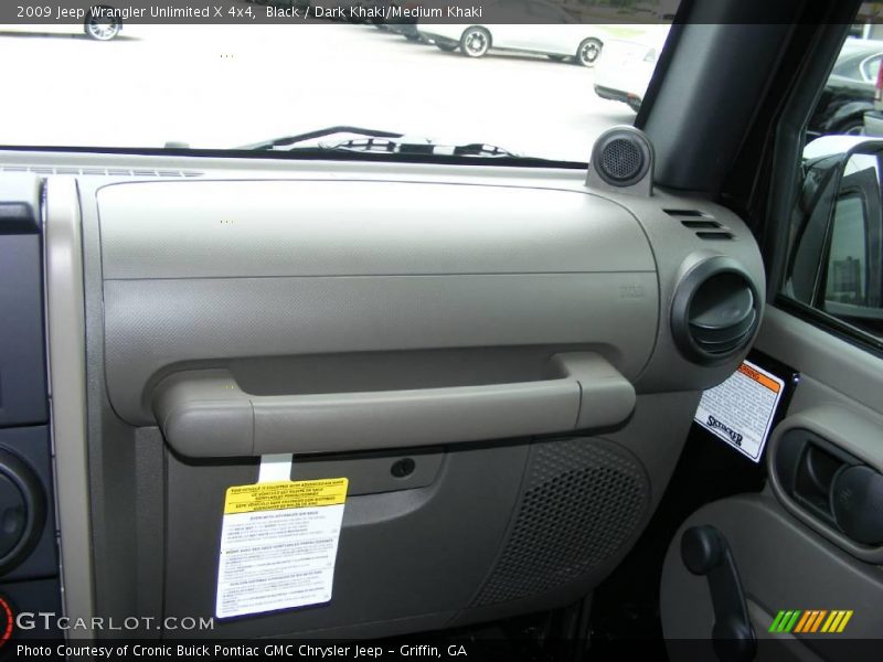 Black / Dark Khaki/Medium Khaki 2009 Jeep Wrangler Unlimited X 4x4