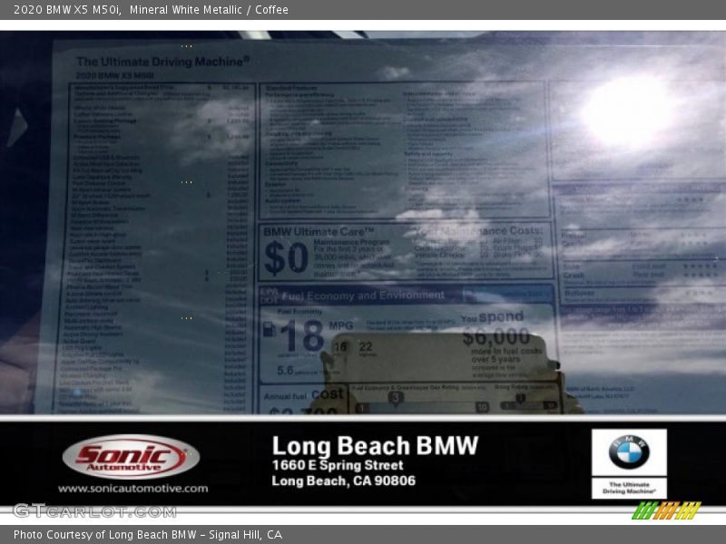 Mineral White Metallic / Coffee 2020 BMW X5 M50i