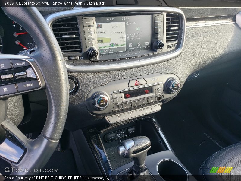 Snow White Pearl / Satin Black 2019 Kia Sorento SX AWD