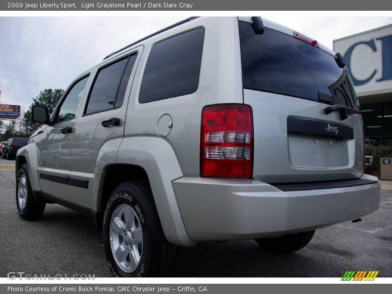 Light Graystone Pearl / Dark Slate Gray 2009 Jeep Liberty Sport