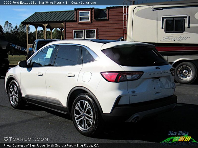 Star White Metallic Tri-Coat / Sandstone 2020 Ford Escape SEL