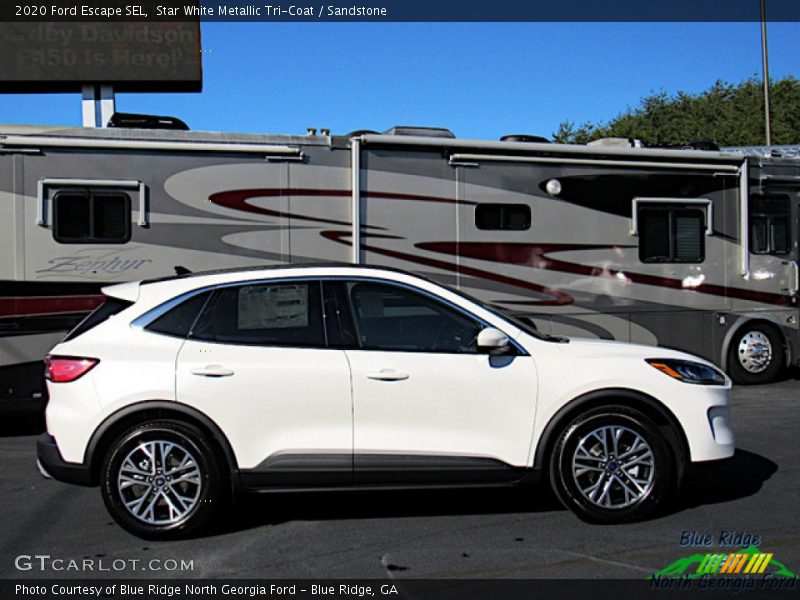 Star White Metallic Tri-Coat / Sandstone 2020 Ford Escape SEL