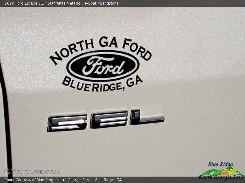 Star White Metallic Tri-Coat / Sandstone 2020 Ford Escape SEL