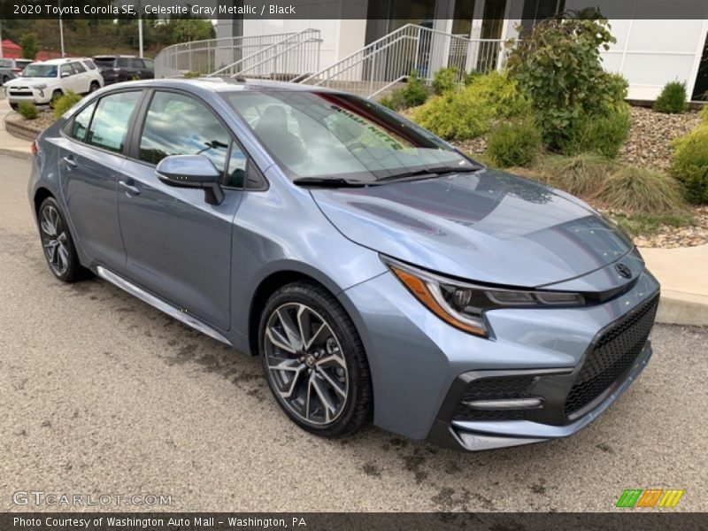 Front 3/4 View of 2020 Corolla SE