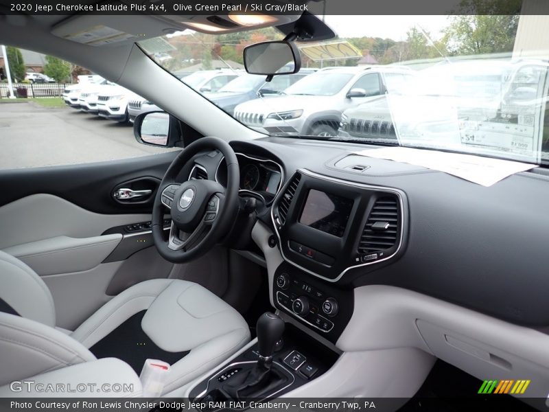 Olive Green Pearl / Ski Gray/Black 2020 Jeep Cherokee Latitude Plus 4x4