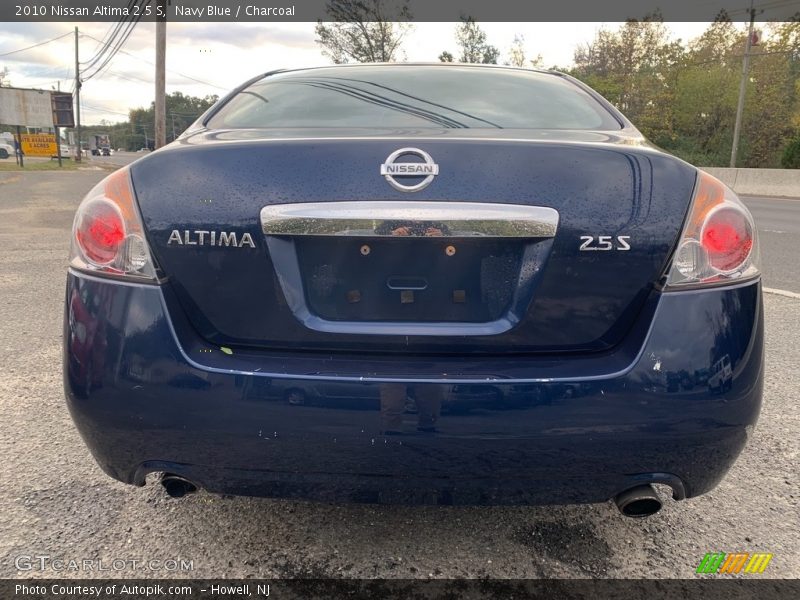 Navy Blue / Charcoal 2010 Nissan Altima 2.5 S