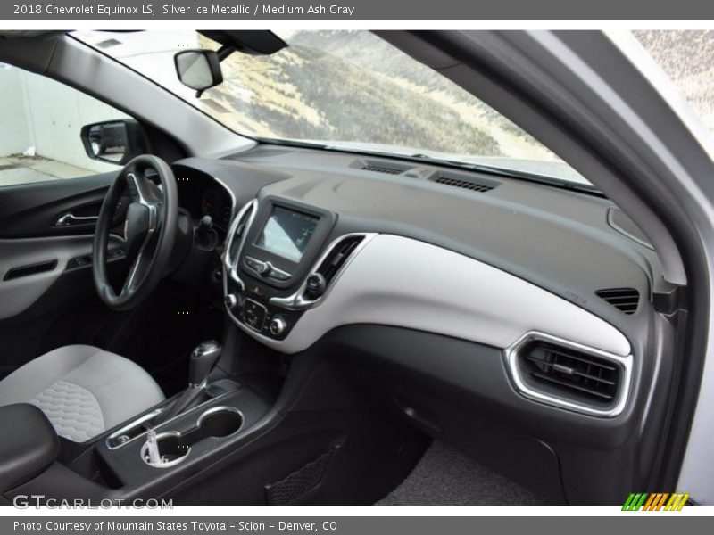 Silver Ice Metallic / Medium Ash Gray 2018 Chevrolet Equinox LS