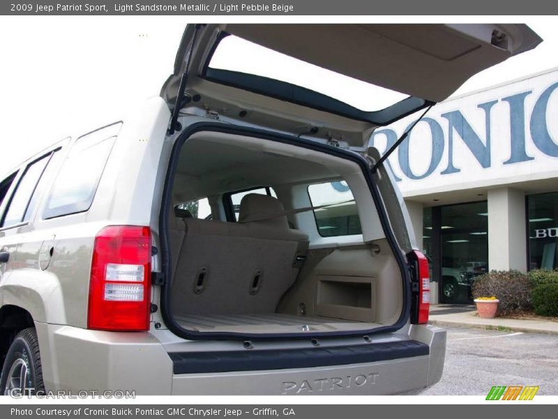 Light Sandstone Metallic / Light Pebble Beige 2009 Jeep Patriot Sport