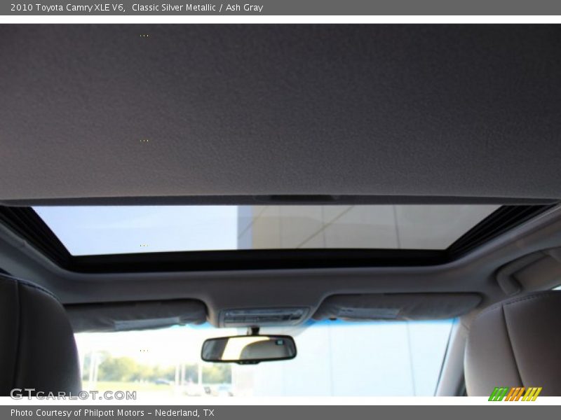 Classic Silver Metallic / Ash Gray 2010 Toyota Camry XLE V6