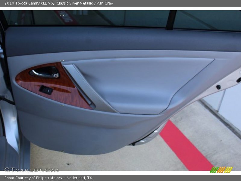 Classic Silver Metallic / Ash Gray 2010 Toyota Camry XLE V6
