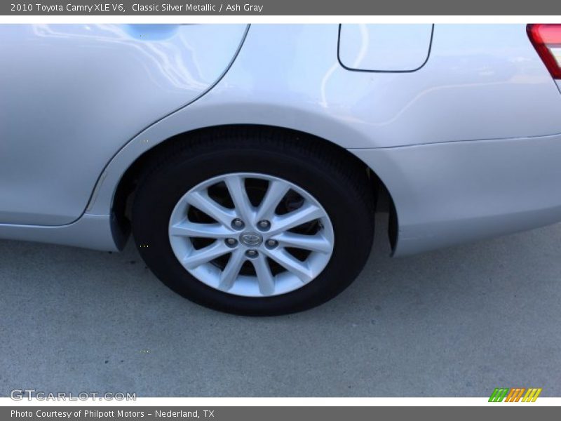 Classic Silver Metallic / Ash Gray 2010 Toyota Camry XLE V6
