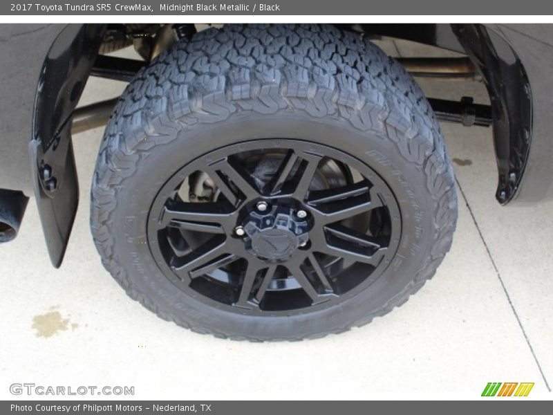 Midnight Black Metallic / Black 2017 Toyota Tundra SR5 CrewMax