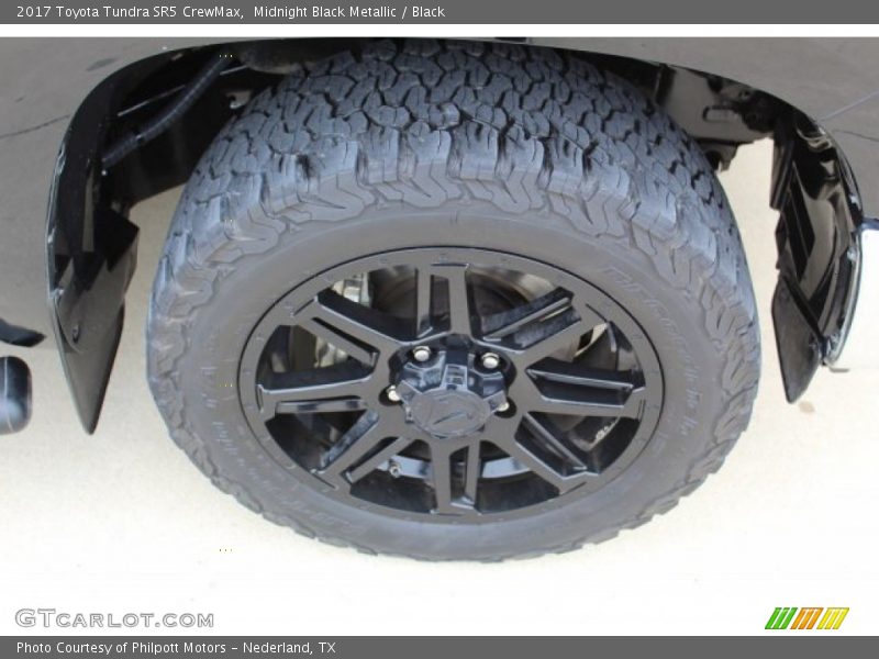 Midnight Black Metallic / Black 2017 Toyota Tundra SR5 CrewMax