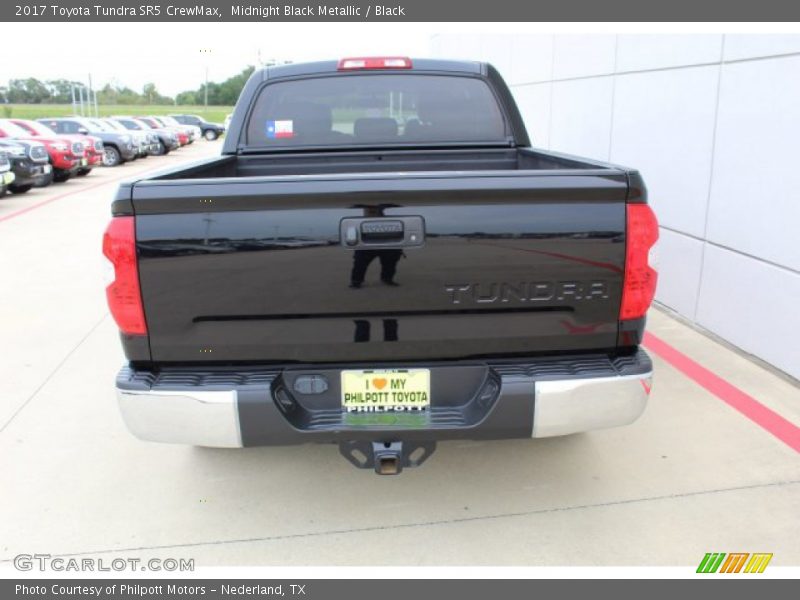 Midnight Black Metallic / Black 2017 Toyota Tundra SR5 CrewMax