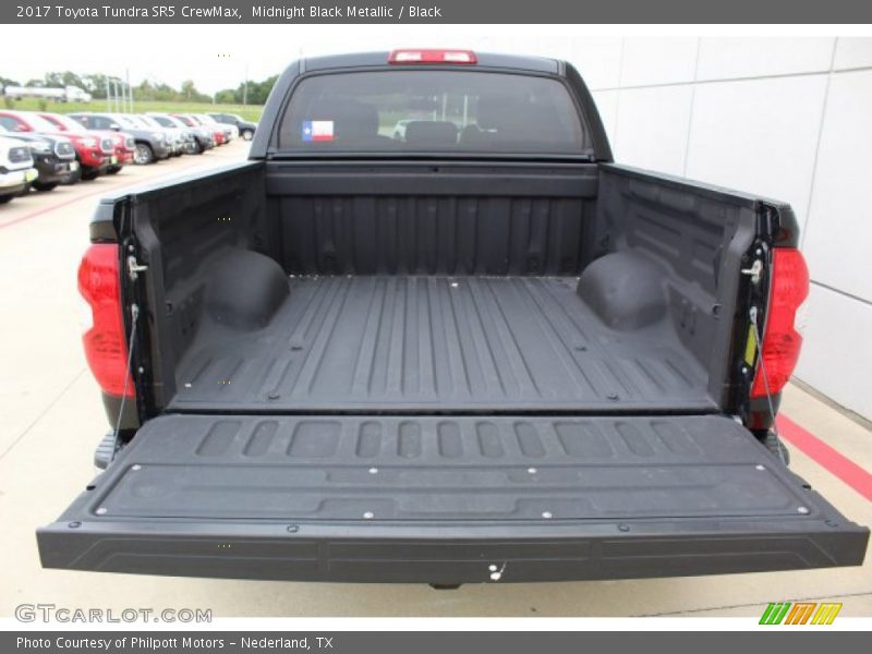 Midnight Black Metallic / Black 2017 Toyota Tundra SR5 CrewMax