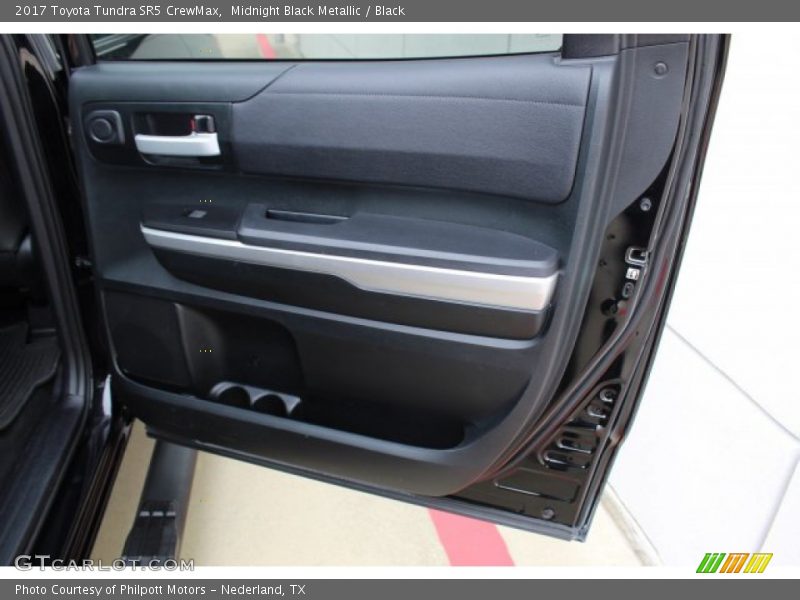 Midnight Black Metallic / Black 2017 Toyota Tundra SR5 CrewMax