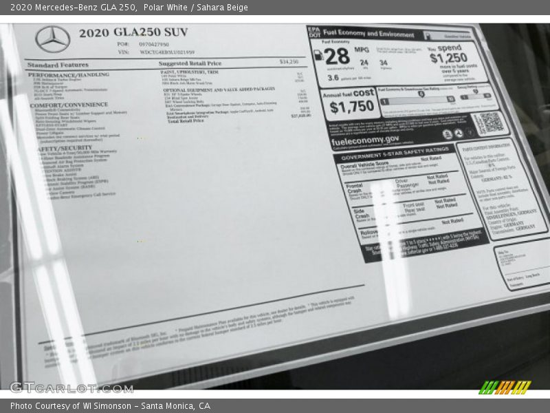 Polar White / Sahara Beige 2020 Mercedes-Benz GLA 250