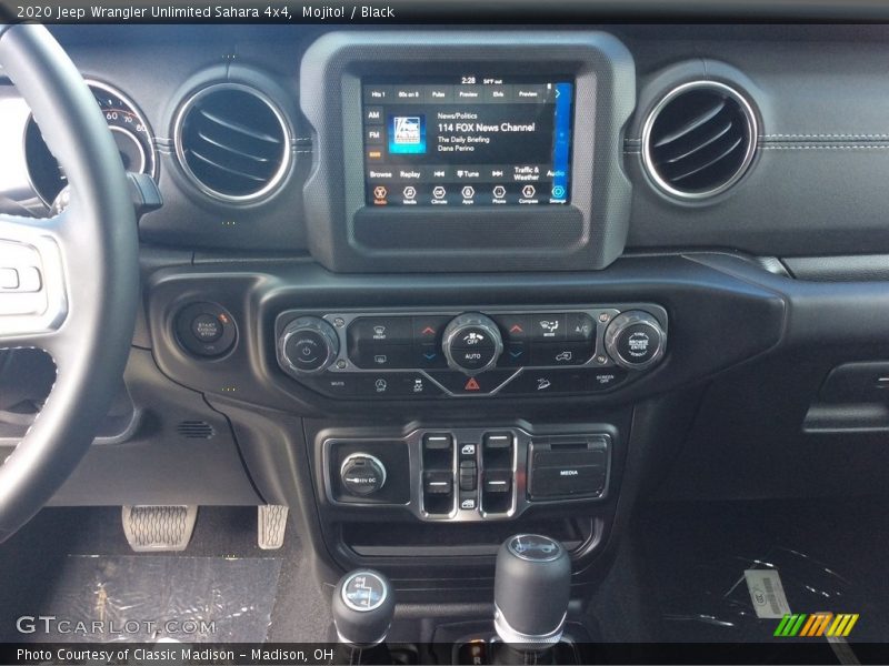 Controls of 2020 Wrangler Unlimited Sahara 4x4