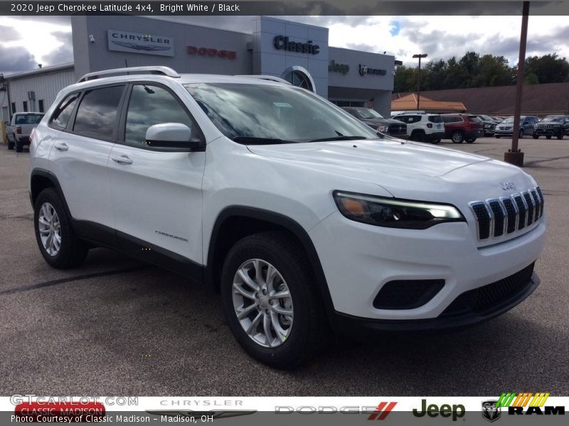 Bright White / Black 2020 Jeep Cherokee Latitude 4x4