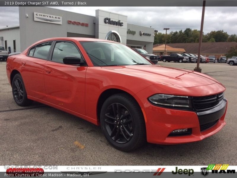 Torred / Black 2019 Dodge Charger SXT AWD