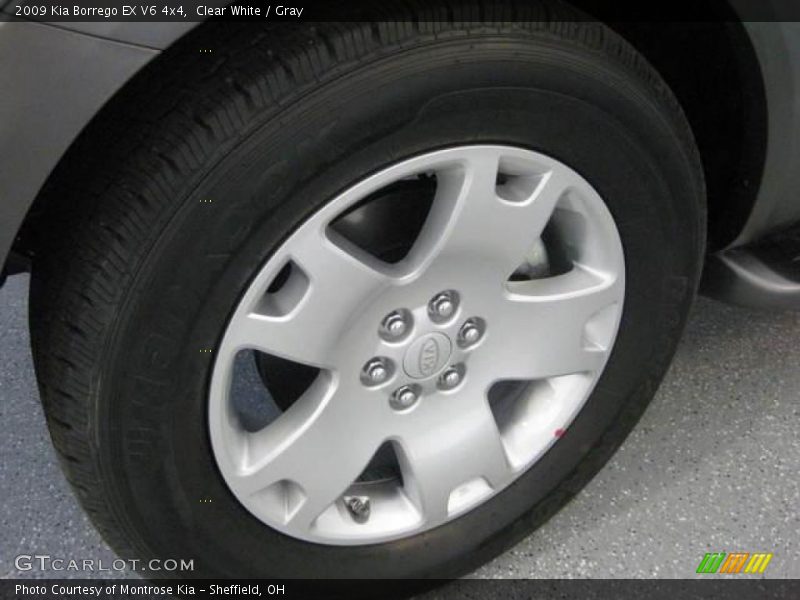 Clear White / Gray 2009 Kia Borrego EX V6 4x4