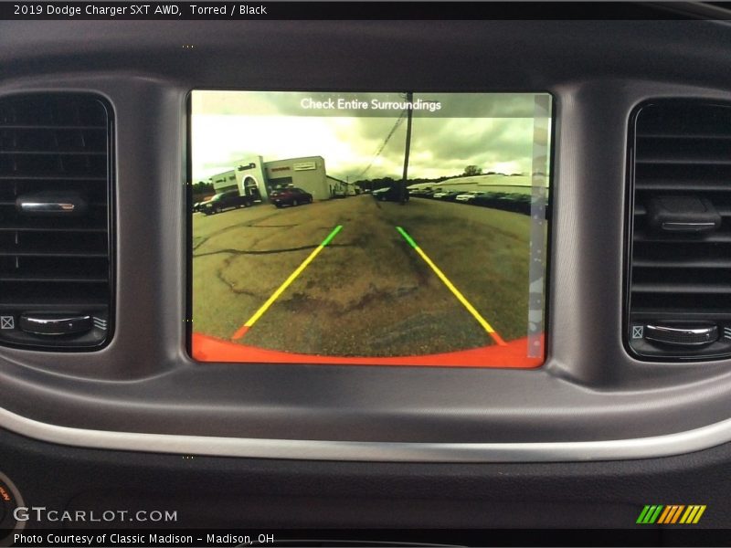 Torred / Black 2019 Dodge Charger SXT AWD