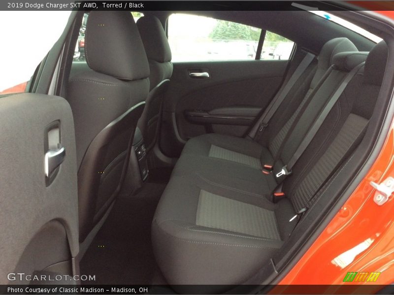 Torred / Black 2019 Dodge Charger SXT AWD