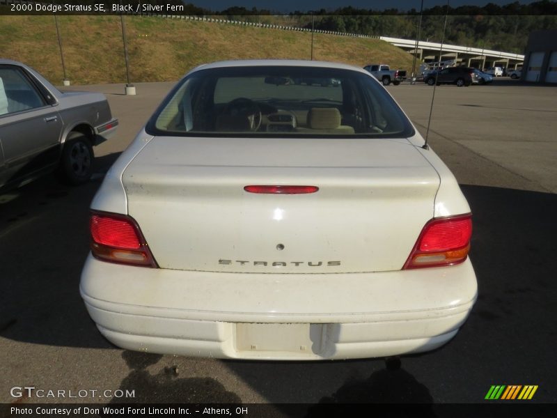 Black / Silver Fern 2000 Dodge Stratus SE