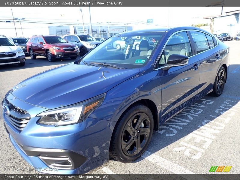 Front 3/4 View of 2020 Legacy 2.5i Sport