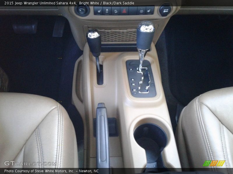 Bright White / Black/Dark Saddle 2015 Jeep Wrangler Unlimited Sahara 4x4