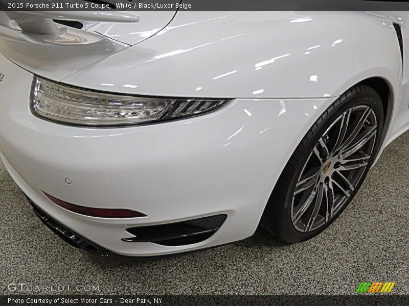 White / Black/Luxor Beige 2015 Porsche 911 Turbo S Coupe