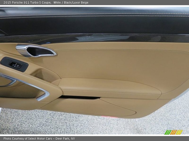 White / Black/Luxor Beige 2015 Porsche 911 Turbo S Coupe