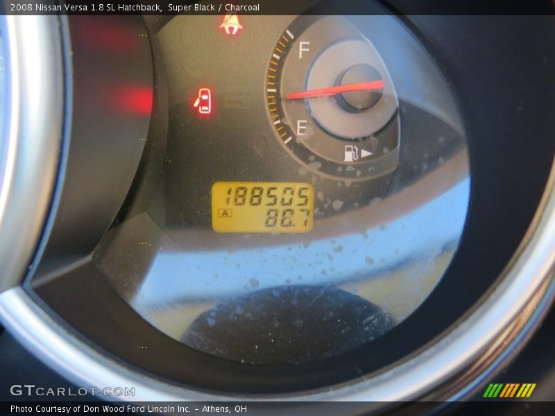 Super Black / Charcoal 2008 Nissan Versa 1.8 SL Hatchback